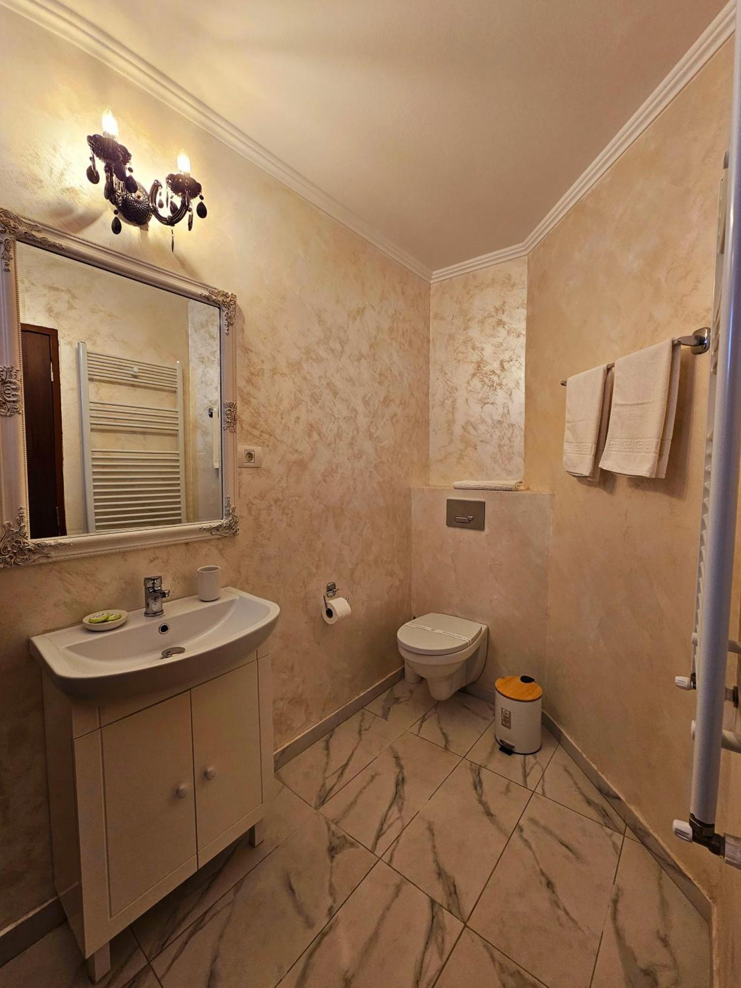 Vila Central Constanta Bagian luar foto